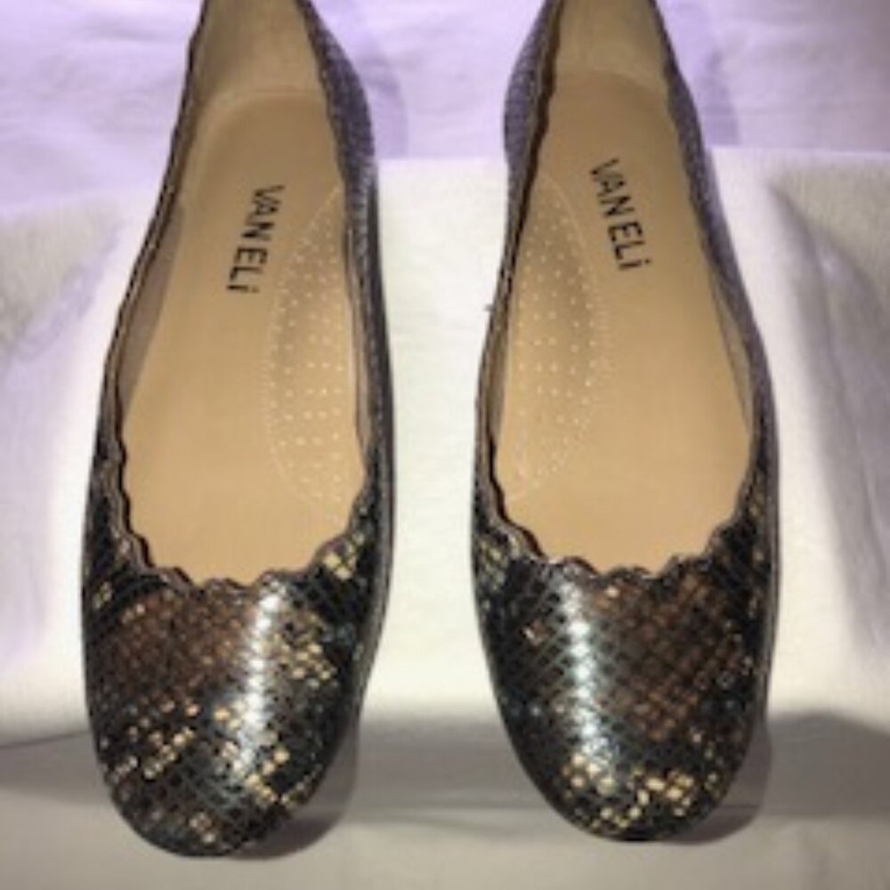 VANELI Sancia, Size 4, Barely worn